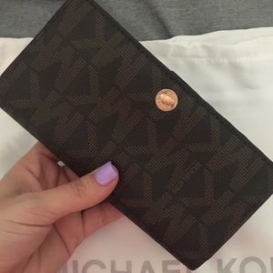 Michael Kors wallet